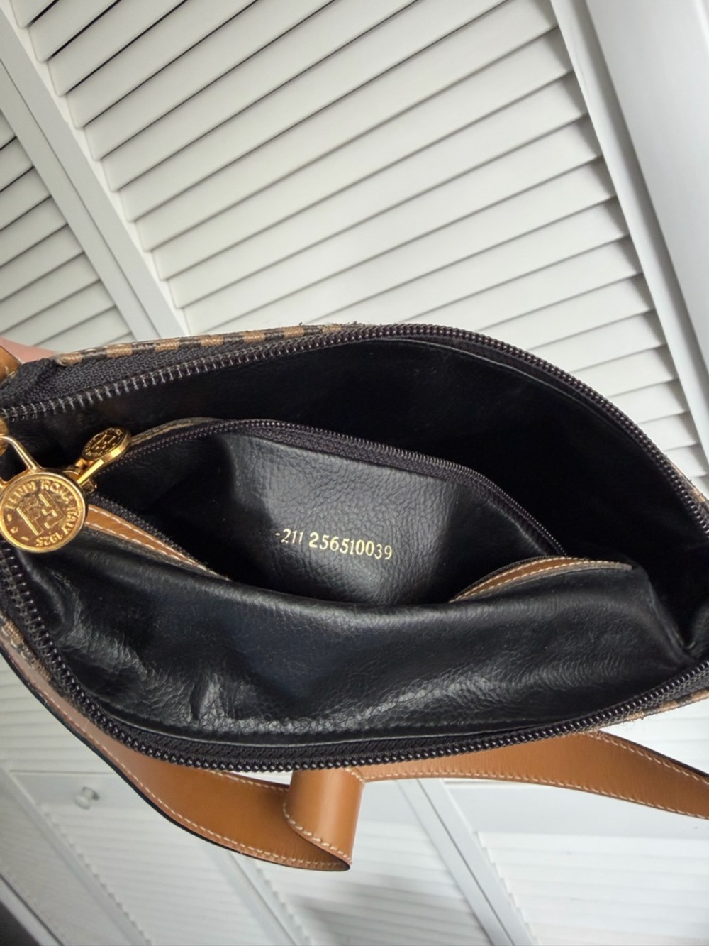 Vintage Fendi shoulder bag - Picture 10 of 11